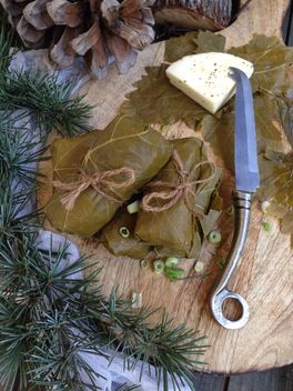 Dolma decorated with needles - image #183325 gratis