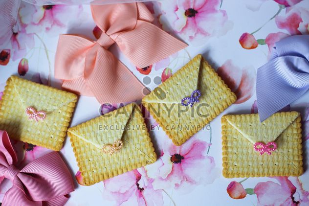 Cookies With A colorful Bows - image gratuit #201005 