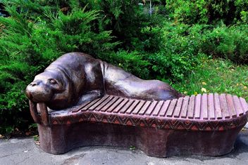 Sculptural bench - Free image #229385