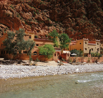 Morocco-Todra Canyon1 - image #296675 gratis