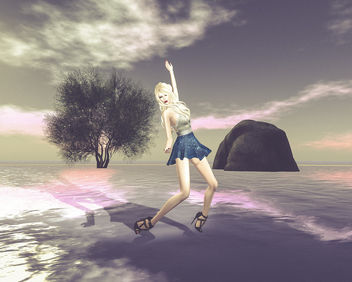 The girl who danced on the water - image gratuit #325715 