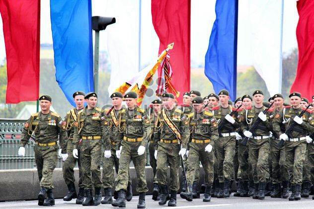 9 May Military Parade on Dvortsovoy Square - Kostenloses image #328425