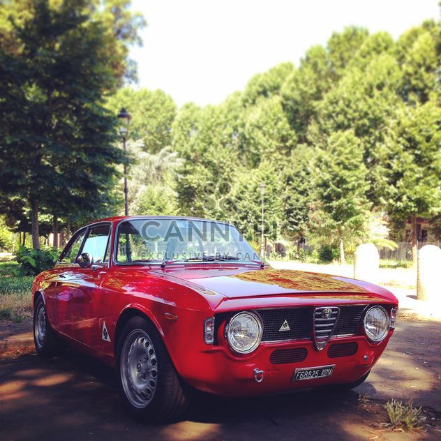 Red Alfa Romeo car - image gratuit #331315 