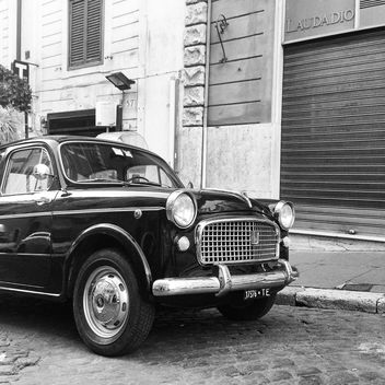 Old Fiat 1100 car - image #331515 gratis