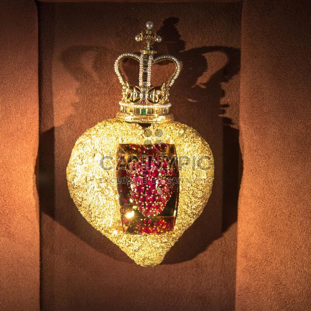 Royal heart from collection of Salvador Dali - image #350225 gratis