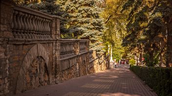 Romantic autumn alley - бесплатный image #448185