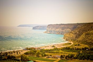 Beautiful landscape with rocky coast, Cyprus - image #449595 gratis