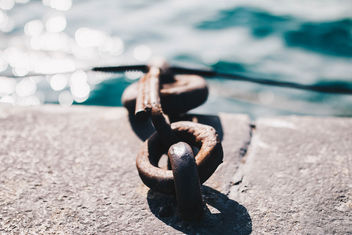 Close up of rustic locks . Sea Background - Free image #452085