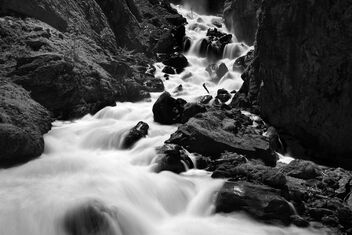 Gorge. Better viewed large (full resolution 61 mp) - image #473105 gratis