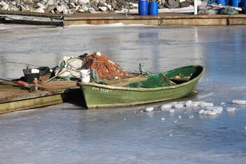 Ice and boat - image #478905 gratis