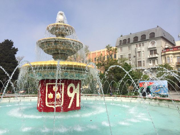 Fountain on square in Baku - Free image #182755