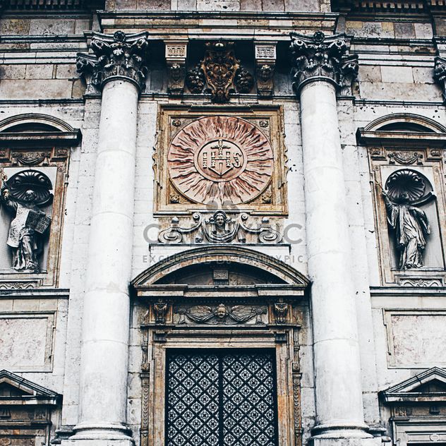 Old cathedral facade - image #183295 gratis