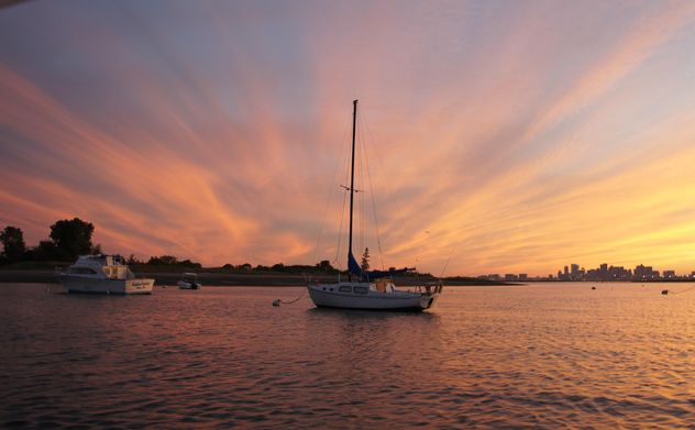 Sunset in the Boston Harbor - image #183355 gratis