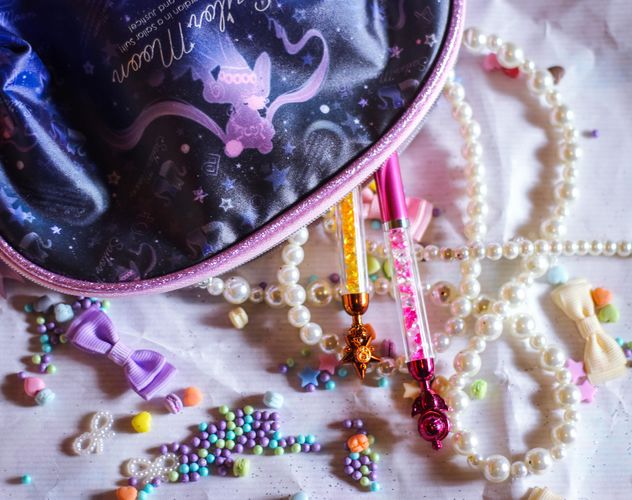 beads and trinkets from my bag, ribbons and stars - image gratuit #187225 