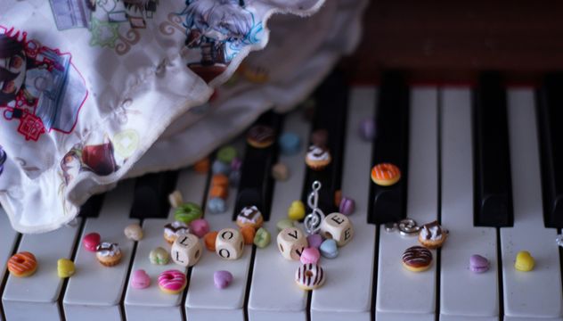 Decorated piano - Free image #187265