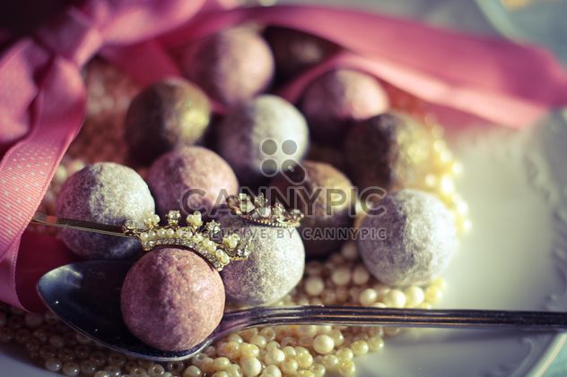 Close up of Pink glitter balls for decoration - Free image #187325