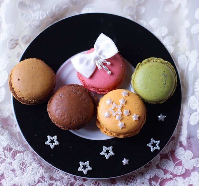 beautiful colorful sweets macaron - image #187375 gratis