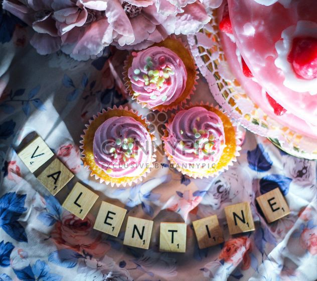 Valentine cupcakes - Free image #187395