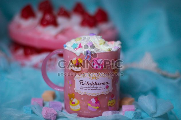 Pink cup with glitter - image gratuit #200995 