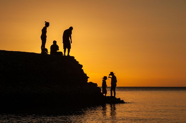 Silhouettes at sunset - image gratuit #271875 