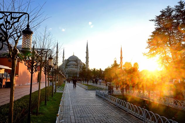 Sultan Ahmet mosque at sunset - бесплатный image #272995