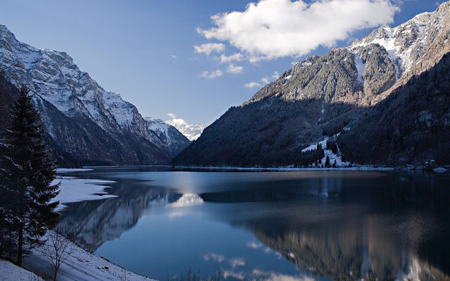 Kloentalersee Lake - Glarus, Switzerland - image #280005 gratis