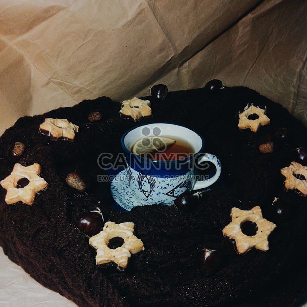 Black tea and cookies - image gratuit #302885 