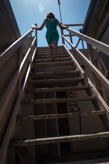 Milf Stairs Adventure - image gratuit #319105 