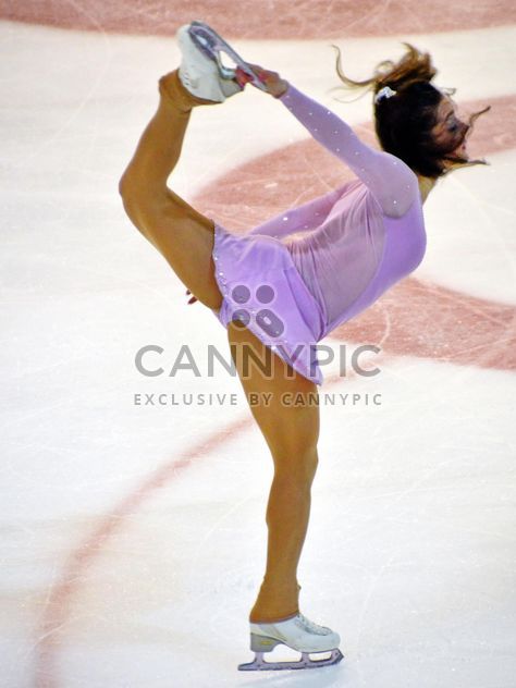 Ice skating dancer - image gratuit #330985 
