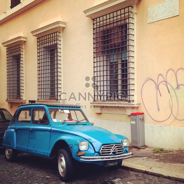 Blue Citroen car on street of Rome - image gratuit #331065 