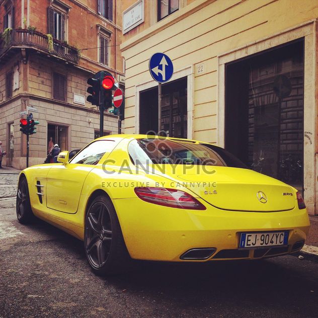 Yellow Mercedes car - image #331075 gratis