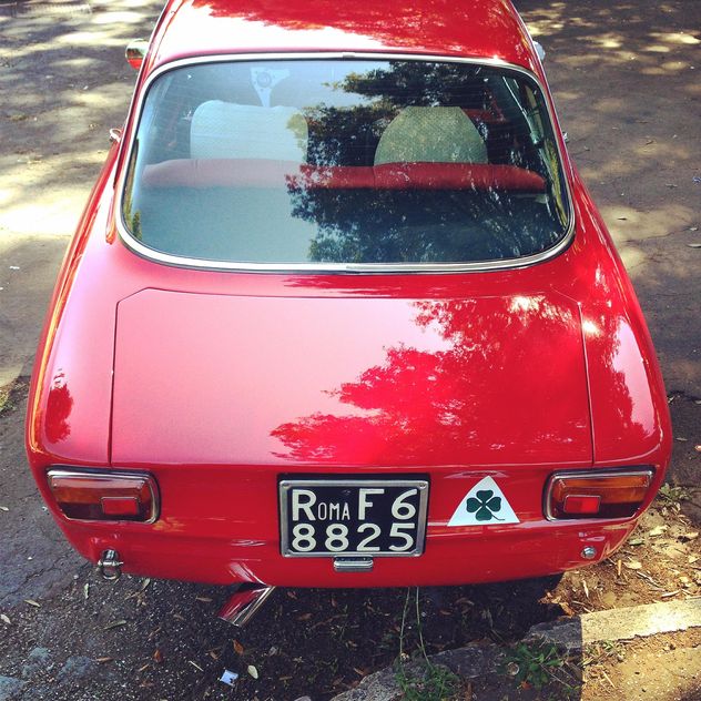 Red Alfa Romeo car - image gratuit #331305 