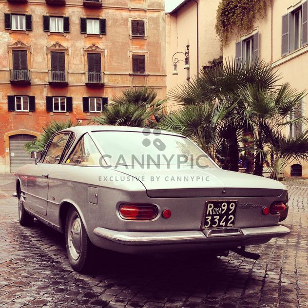 Old Fiat 2300 car - image gratuit #332295 