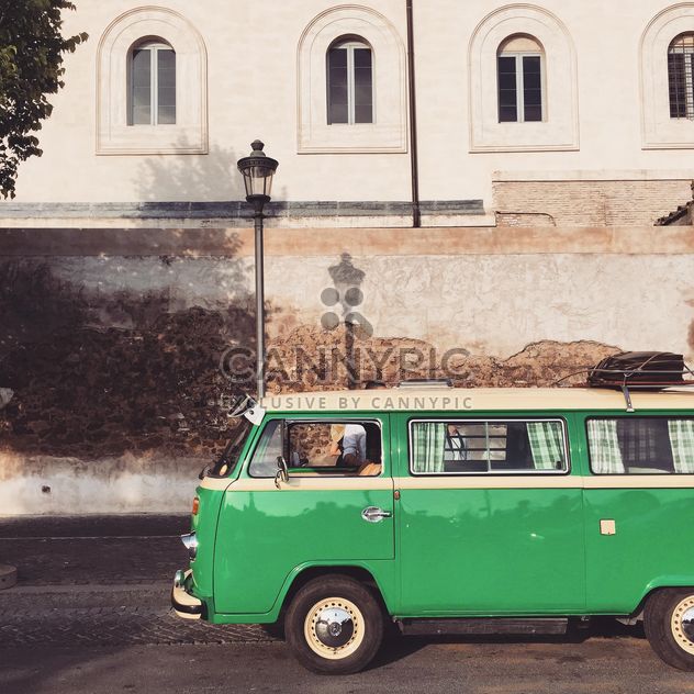 Old green Volkswagen Van - Kostenloses image #332355