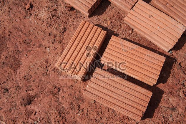 Red bricks on ground - image #338255 gratis