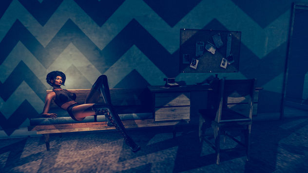 The girl, the chair and office - image #341235 gratis