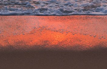 Coastline wave at sunset - бесплатный image #344065