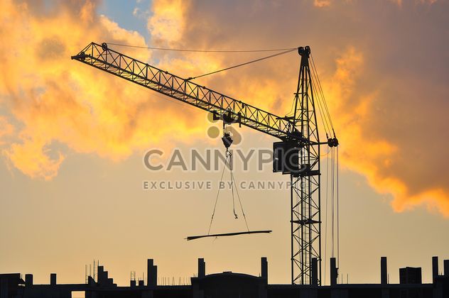 Construction crane at sunset - бесплатный image #346895