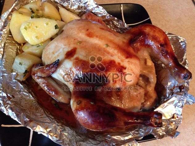Chicken baked with honey and potatoes - image gratuit #348365 
