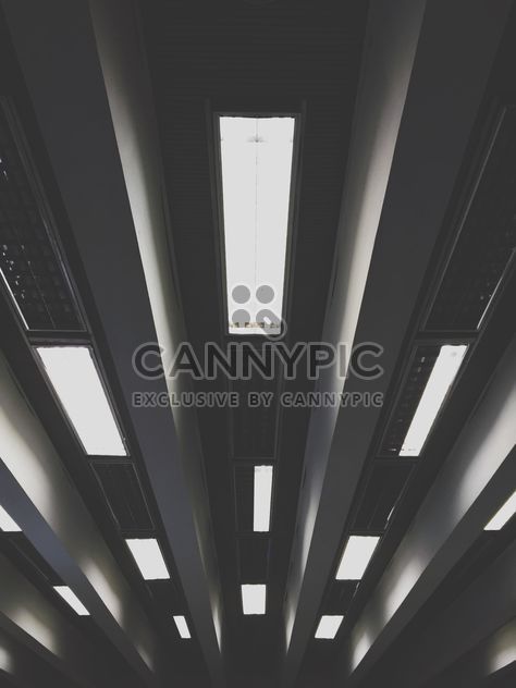 lights at the subway station - image gratuit #365115 