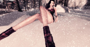 LOTD 32: Winter Flakes (new release and gifts) - Free image #409415